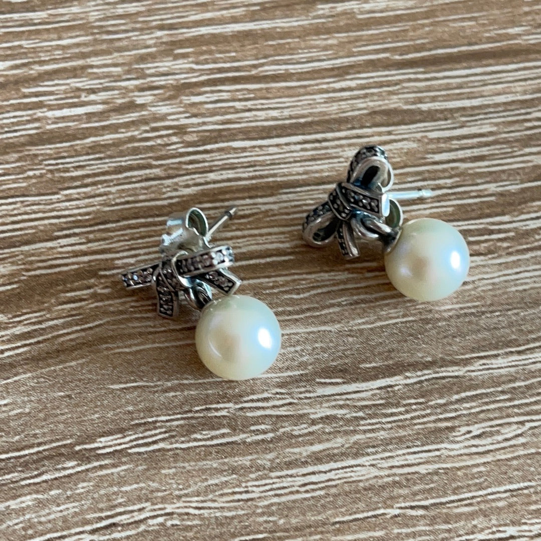 Genuine Pandora Delicate Sentiments Pearl Pave Bow and Pearl Dangle Beautiful Earrings Dangles