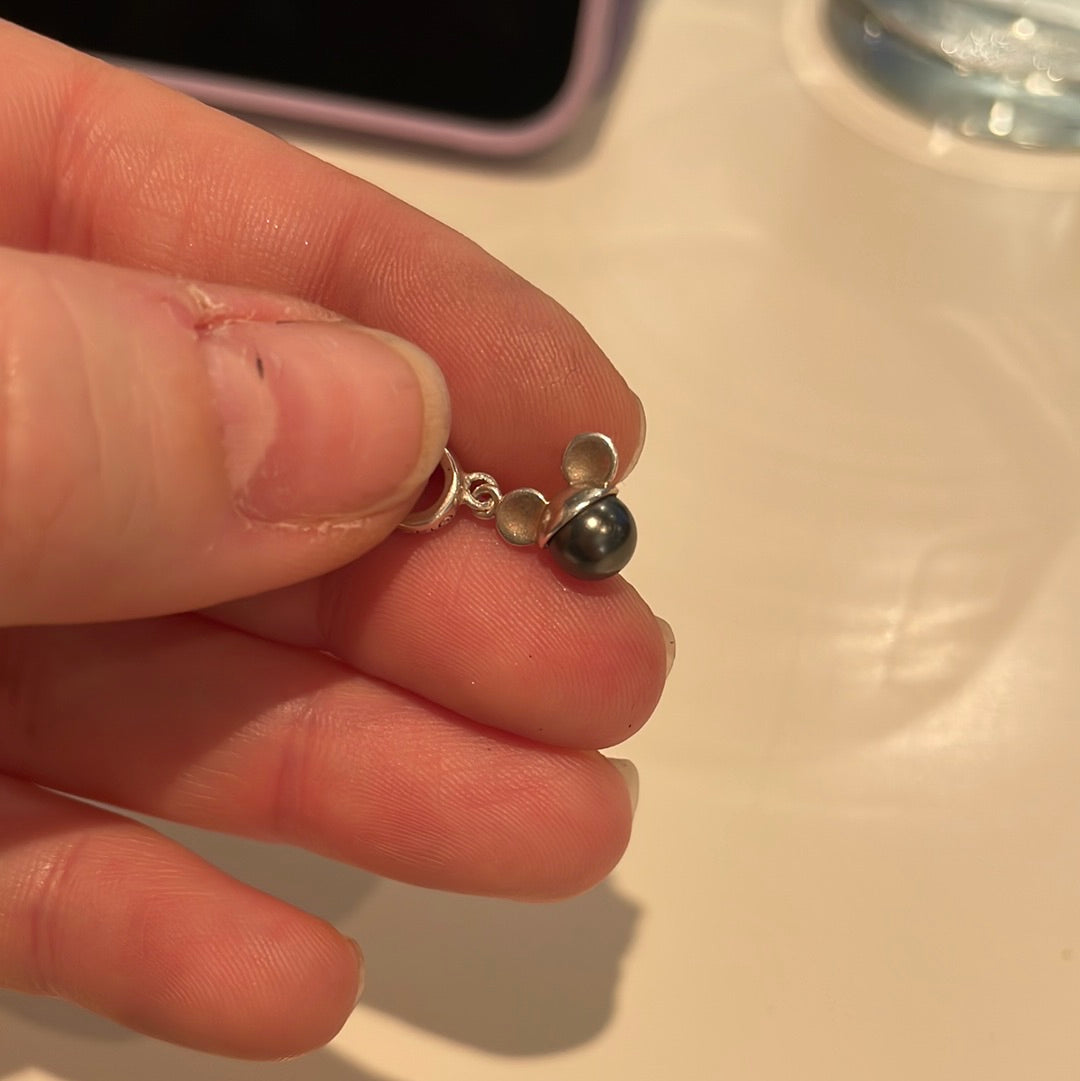 Genuine Chamilia Disney Mickey Mouse Enamel Grey Pearl Dangle Hat Ears Charm