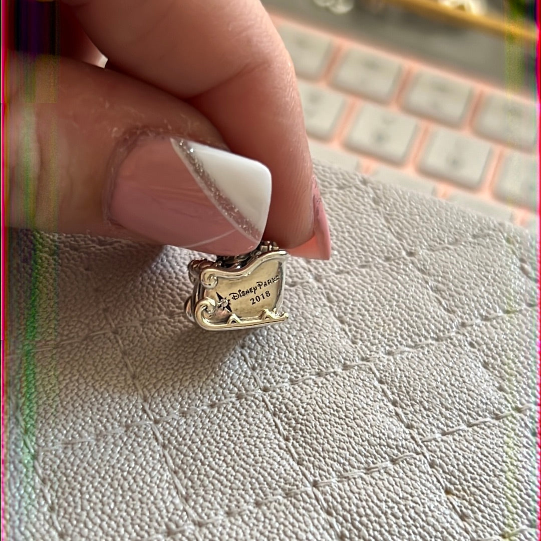 Genuine Pandora Disney Minnie and Mickey 2018 Exclusive Christmas Sleigh Charm