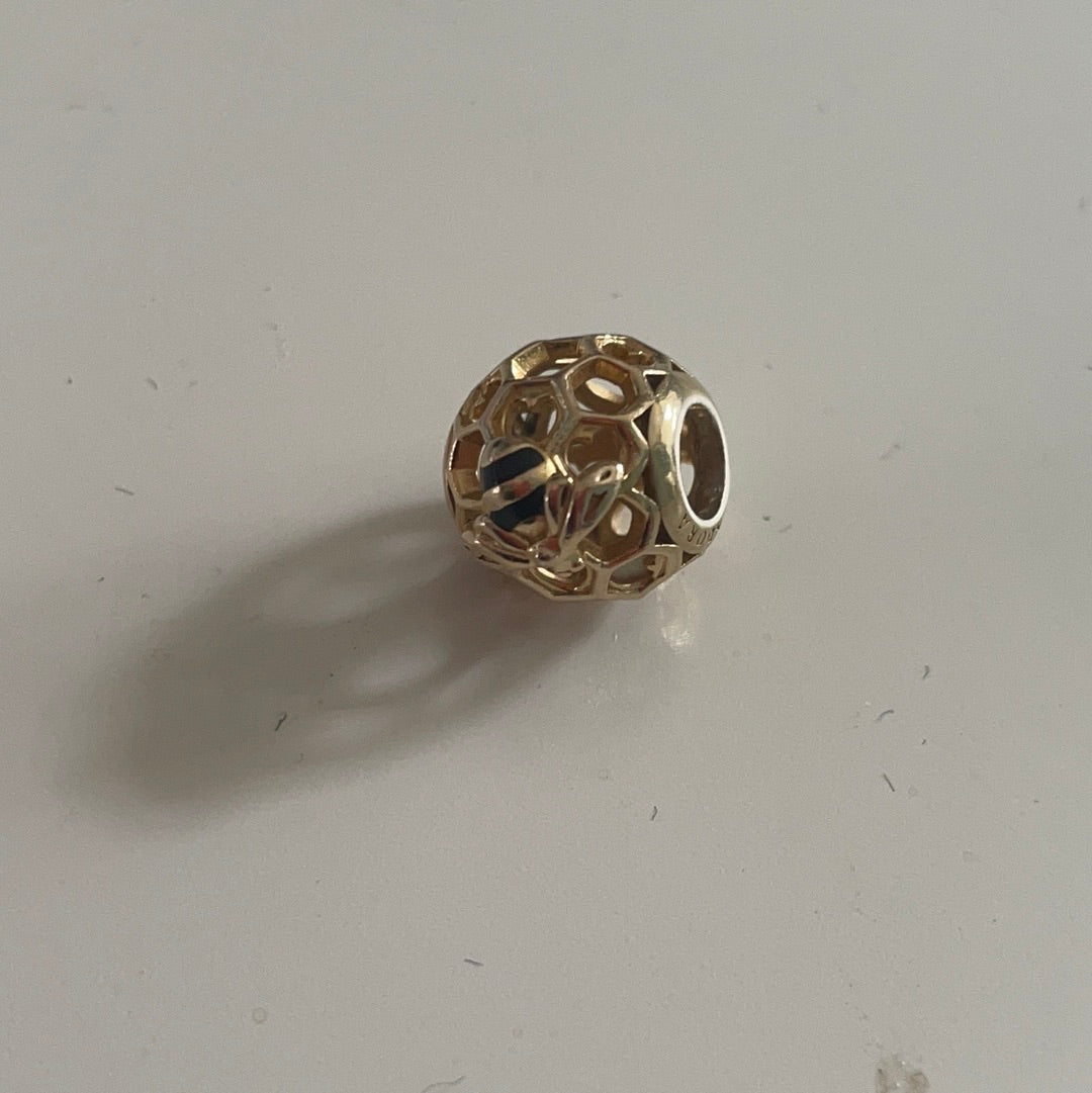 Genuine Pandora Shine Gold Honeycomb Gold Enamel Enamel Bee Keeper Honey Charm