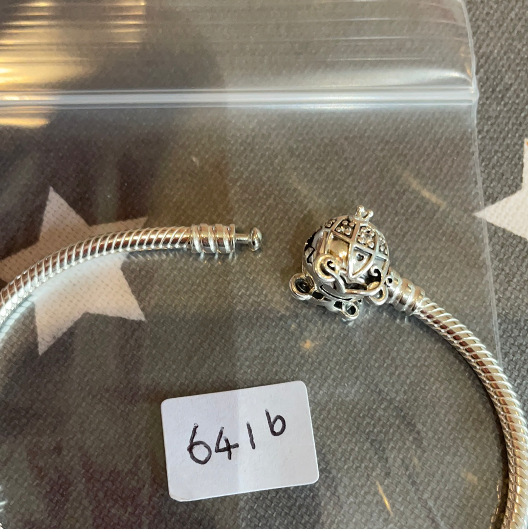 Genuine Pandora Disney Cinderella Carriage Pave Clasp Bracelet Moments 16cm