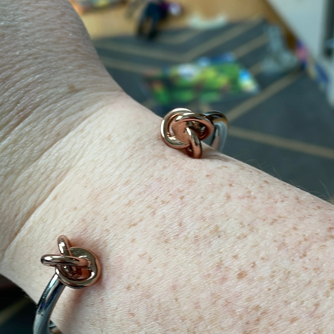 Suffolk Parade Fine Jewellers Rose Gold Knot Open Torque Bangle Large