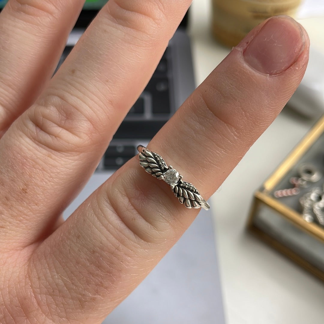 Genuine Pandora Angel Wing Pave Feather Ring With Stone Size 52