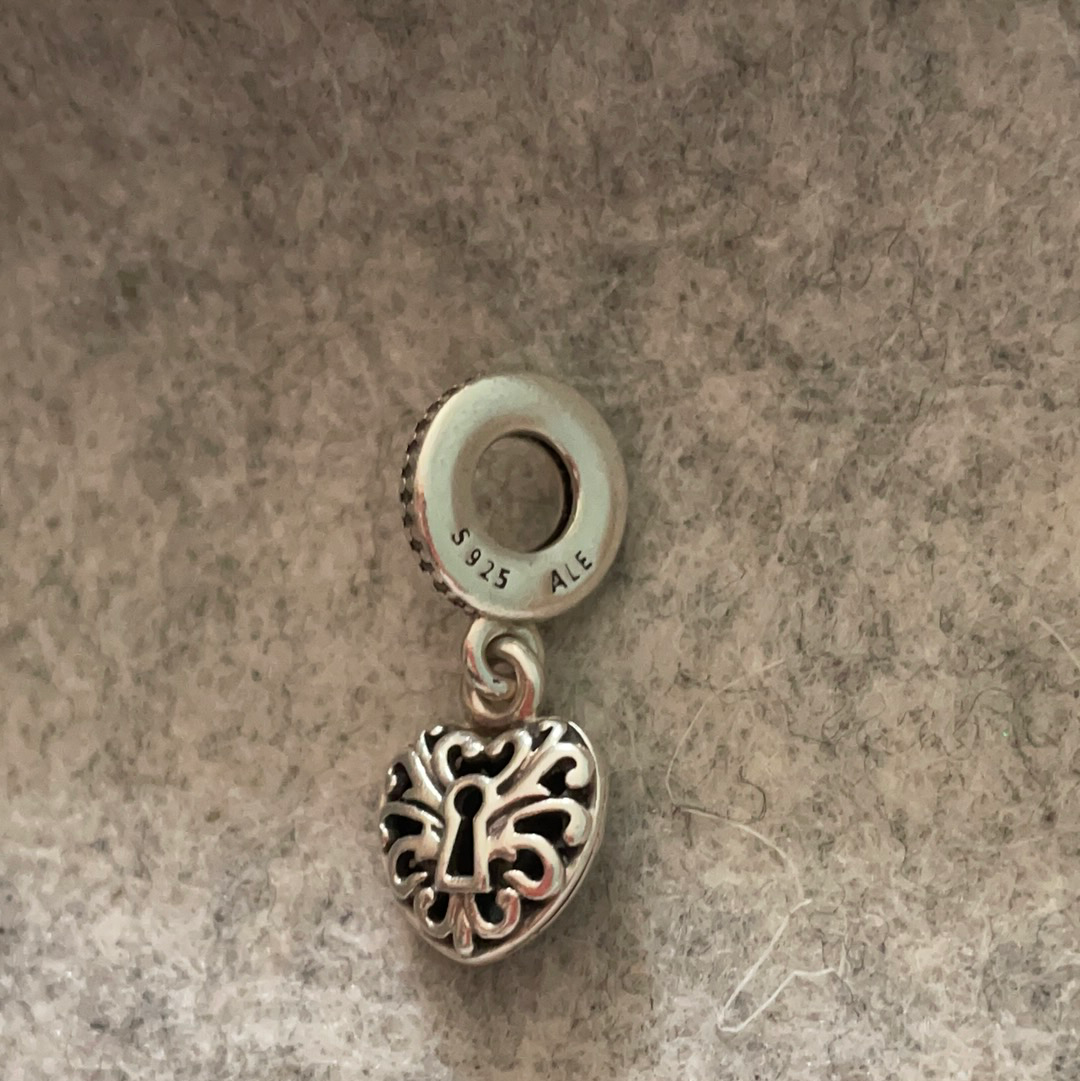 Genuine Pandora Vintage Lace Lock Openwork Dangle