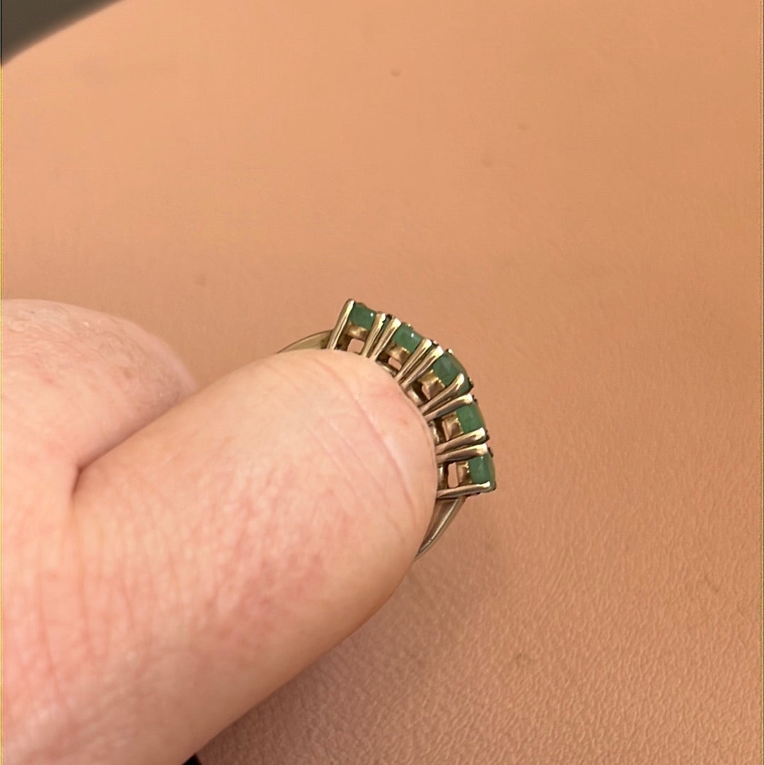 Sterling Silver Ring Beautiful Jade Green Square Stones 56