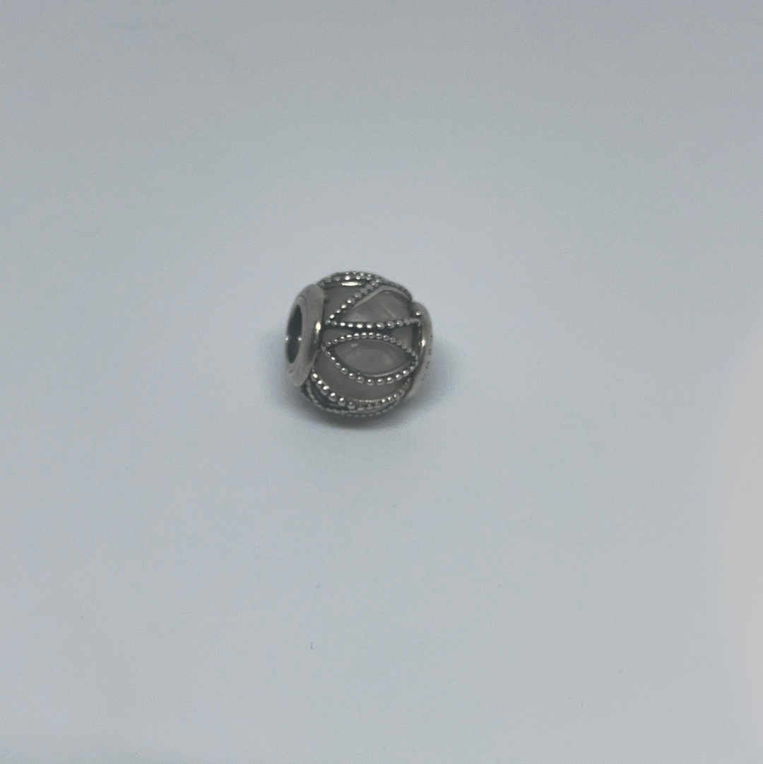 Genuine Pandora Intertwined Clear Glass Leaf Beaded Silver Charm