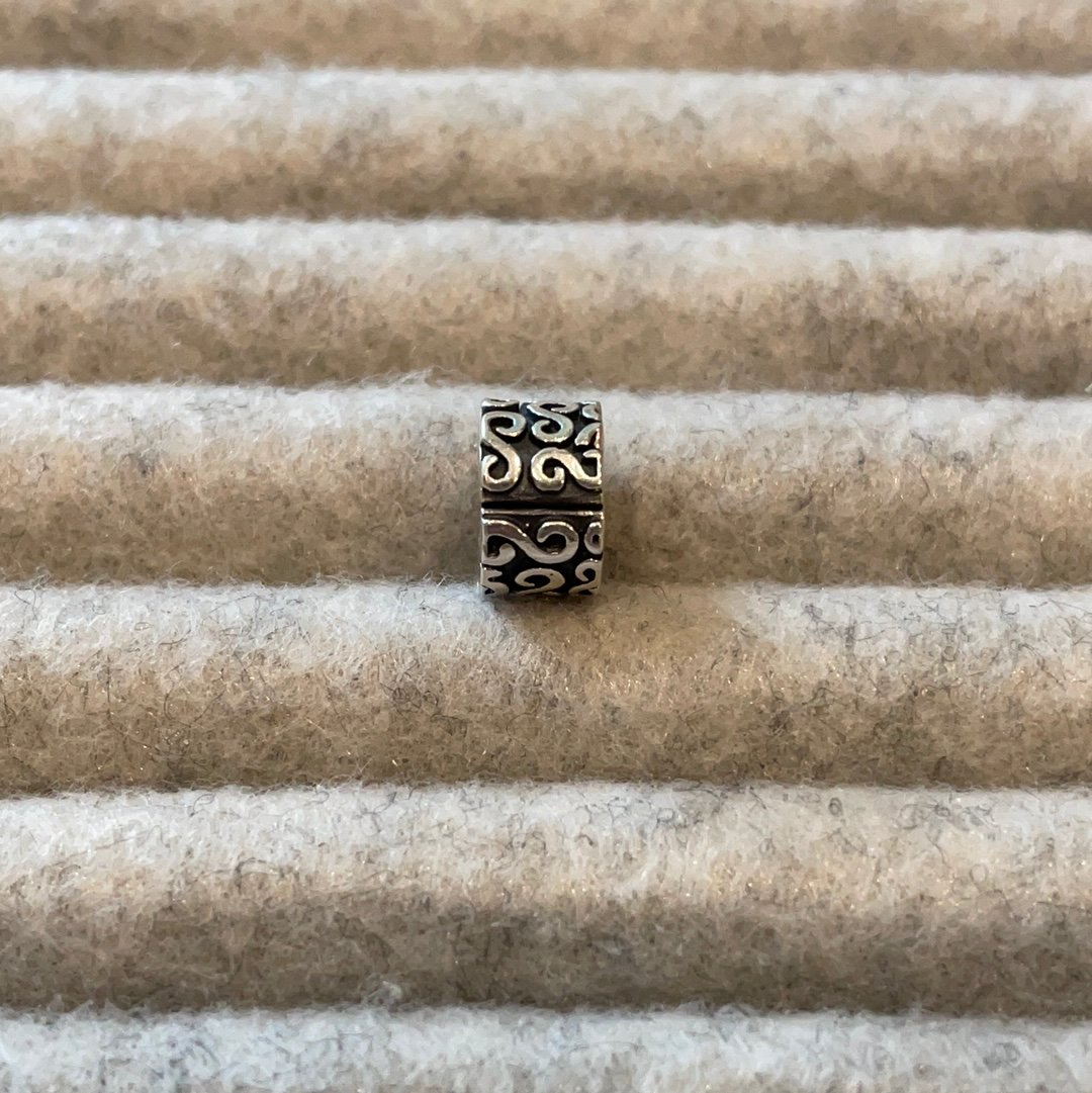 Genuine Pandora Serpentine Swirl Clip