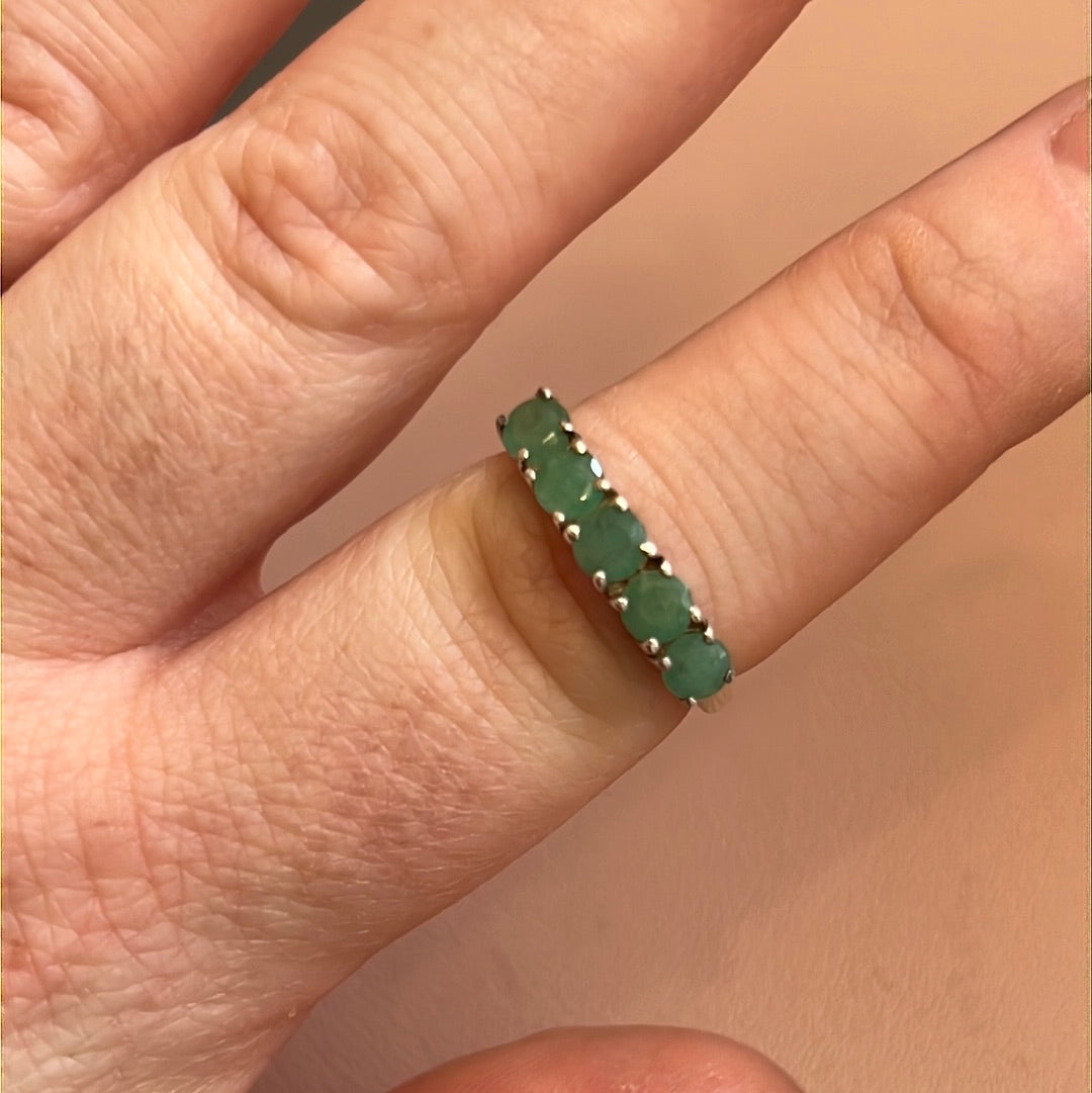 Sterling Silver Ring Beautiful Jade Green Square Stones 56