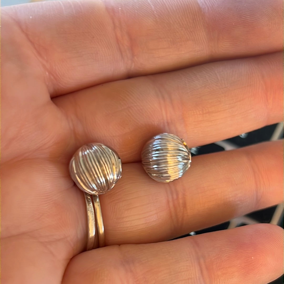 Genuine Pandora Pair of Lined Clips Sold As a Pair