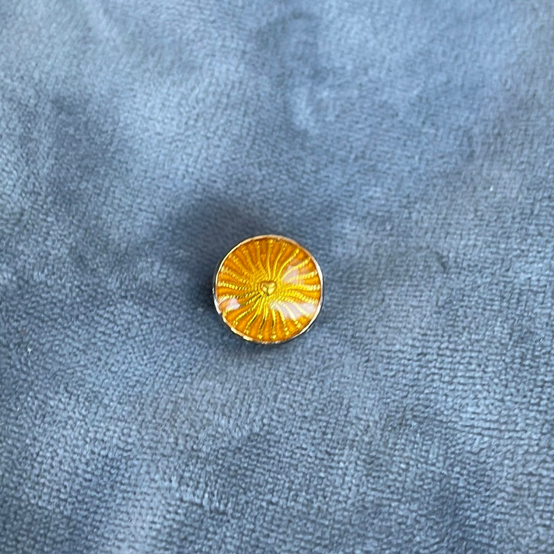 Genuine Pandora Shine Gold Sunshine Rays Oval Charm With Heart and Sides Pave