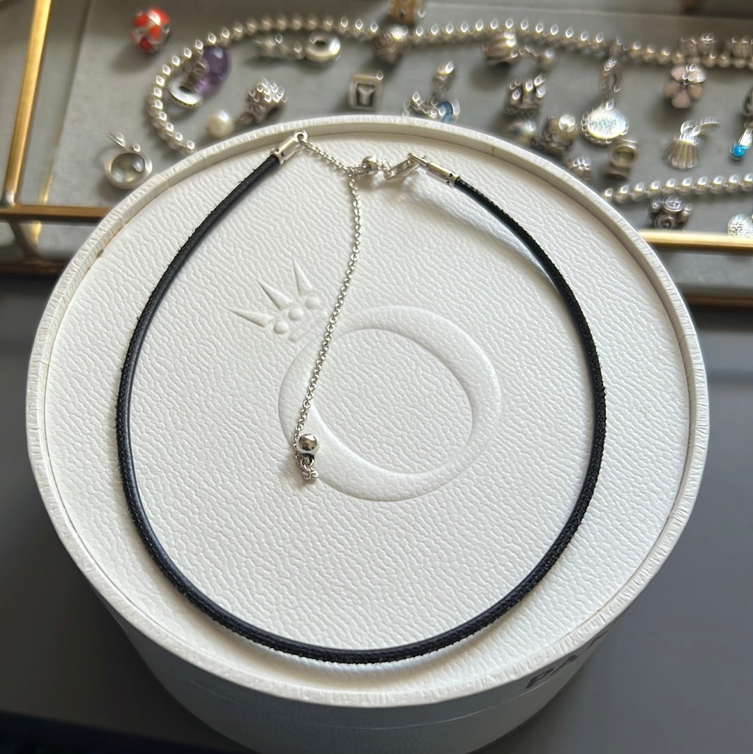 Genuine Pandora Choice of Colour Leather Choker Necklace approx