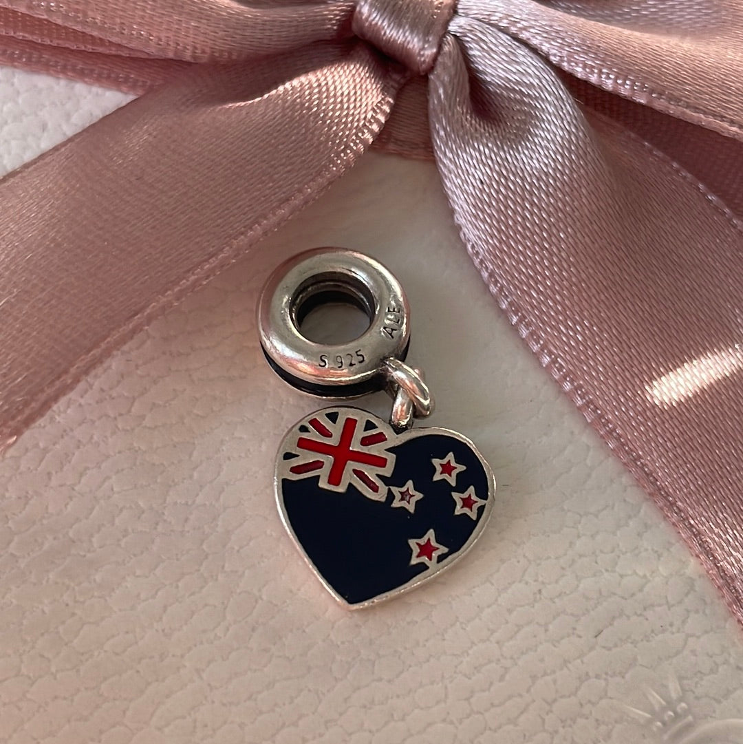Genuine Pandora Enamel Flag Heart New Zealand Travel Charm