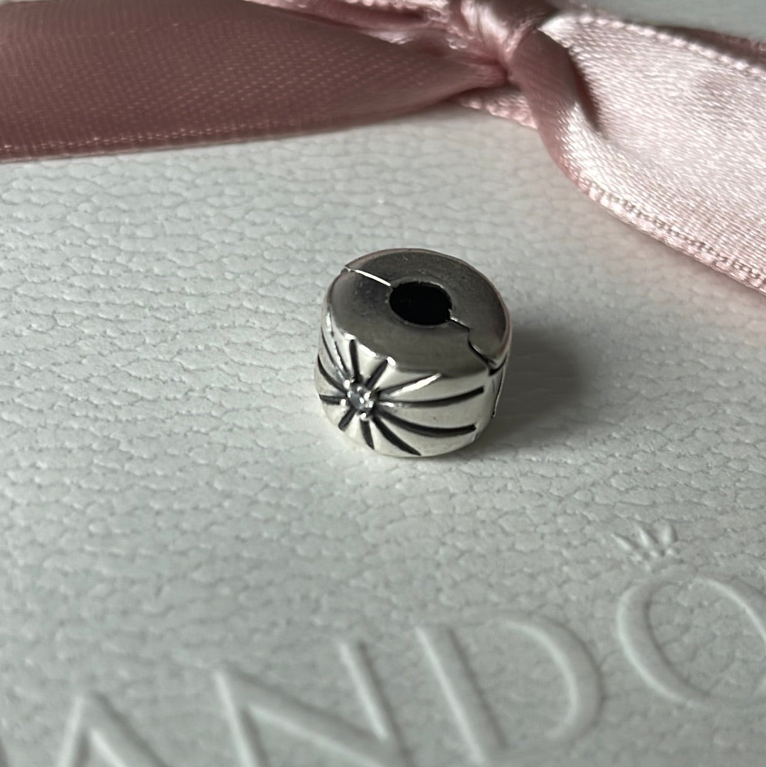 Genuine Pandora Sparkling Sunburst Clips
