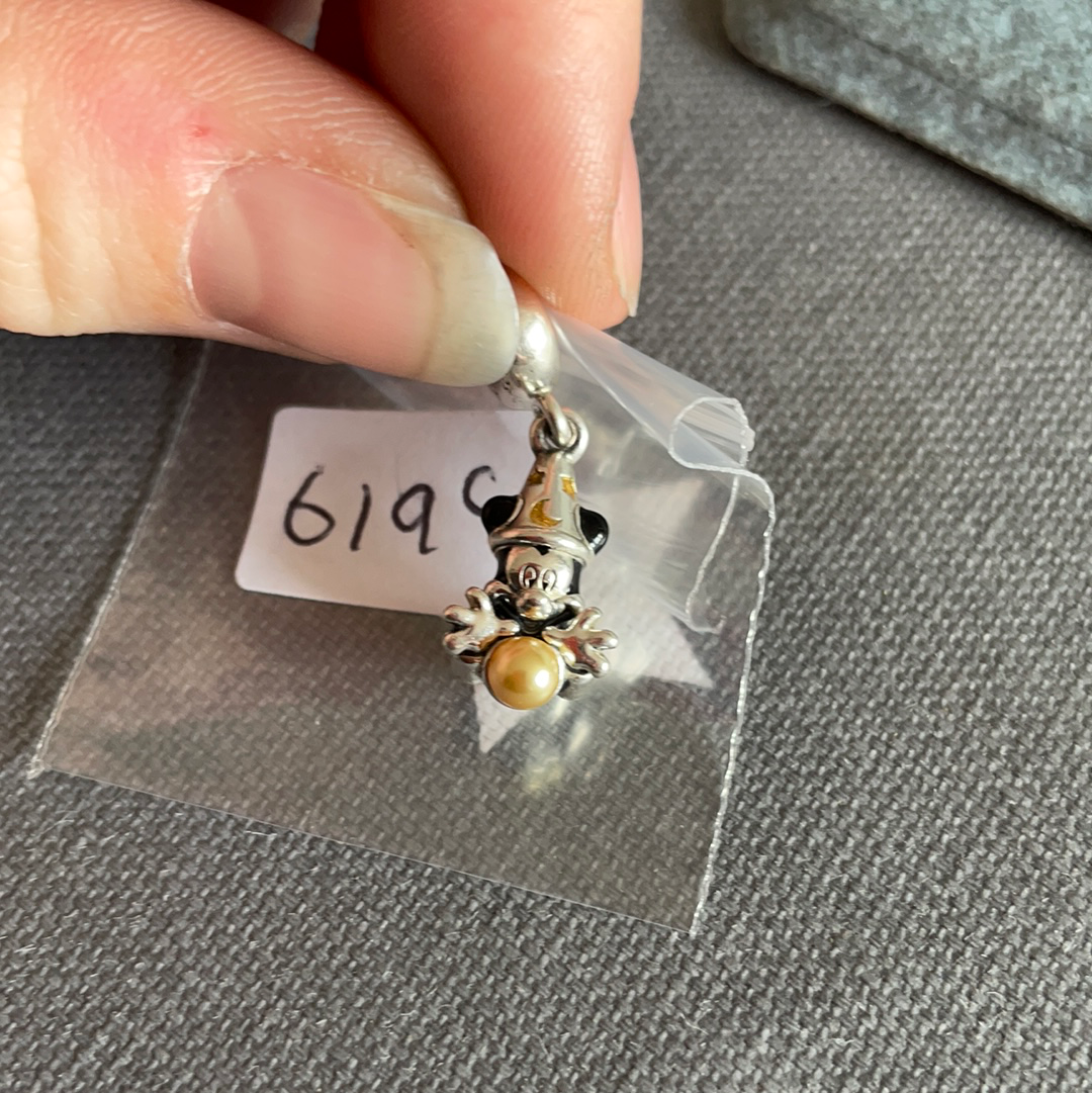 Genuine Pandora Exclusive Disney Mickey Mouse the Sorcerer Fantasia Golden Pearl Enamel Charm RARE