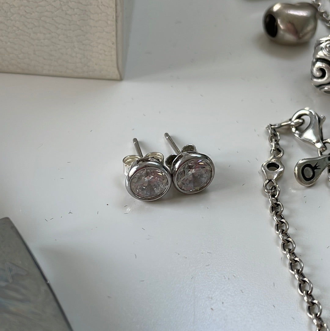 Sterling Silver Clear Circle Pave CZ Stone Stud Earrings