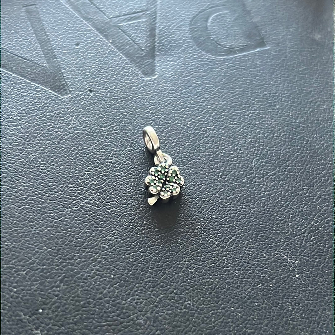 Genuine Pandora Hope Pave Clover Essence Me Dangle Pave Charm