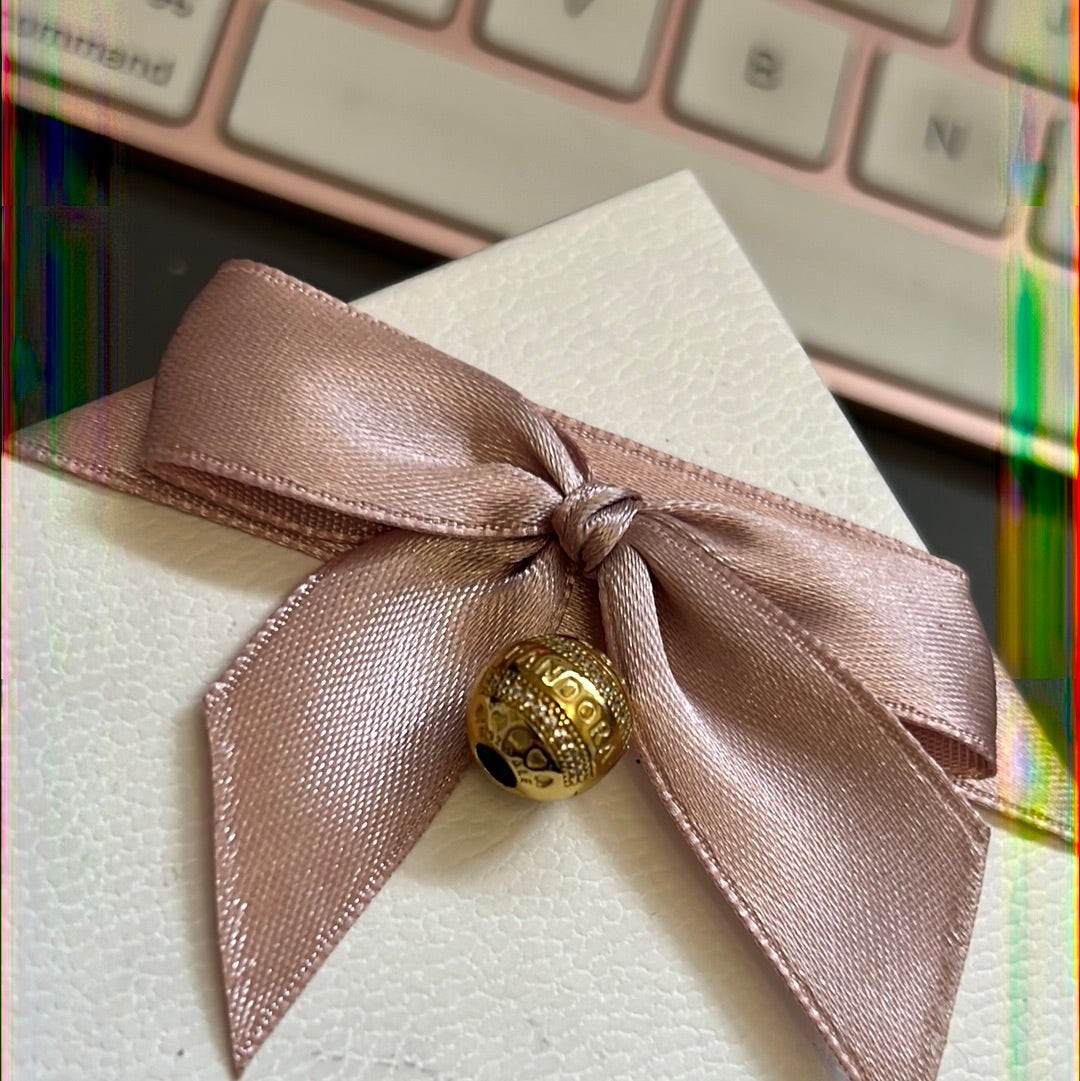 Genuine Pandora Shine Gold Pave Logo Clip