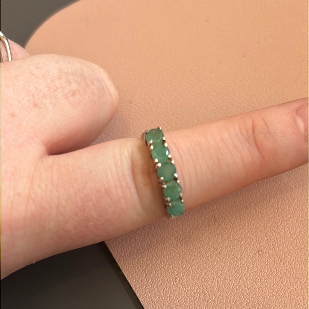 Sterling Silver Ring Beautiful Jade Green Square Stones 56