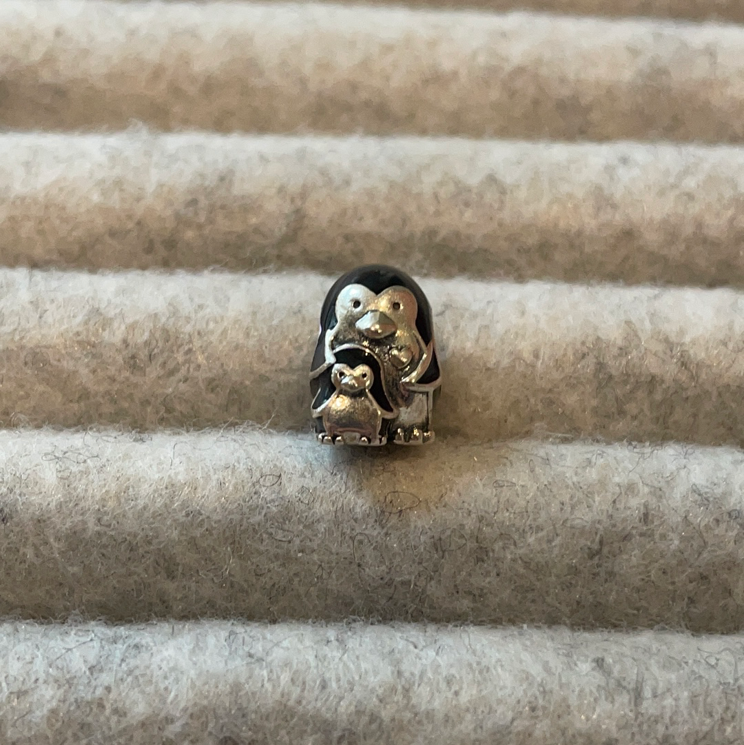 Genuine Pandora Penguin Animal Mummy Charm With Baby Black Enamel Winter Xmas