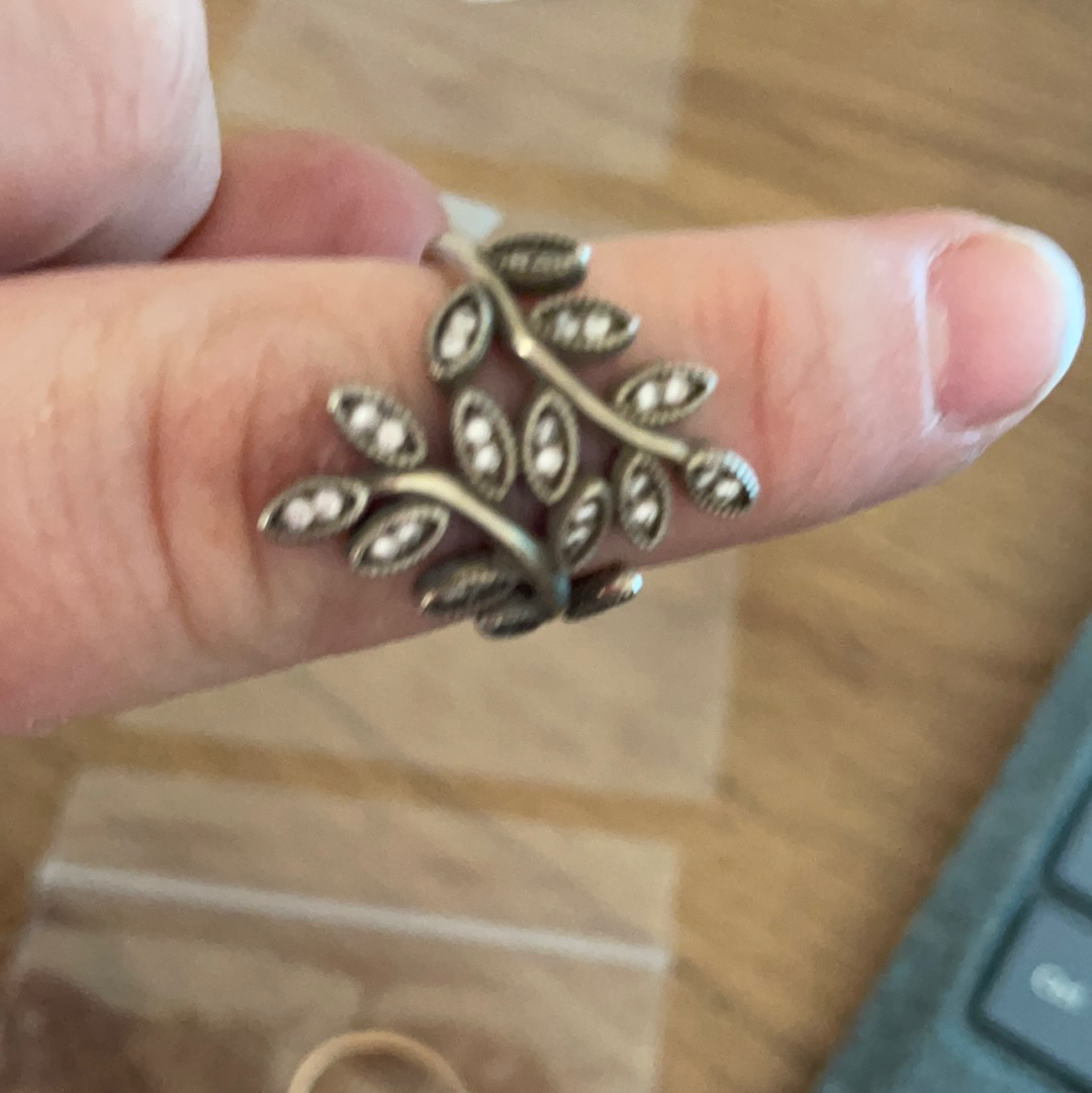 Genuine Pandora Large Leaf Crossover Ring Statement Size 60