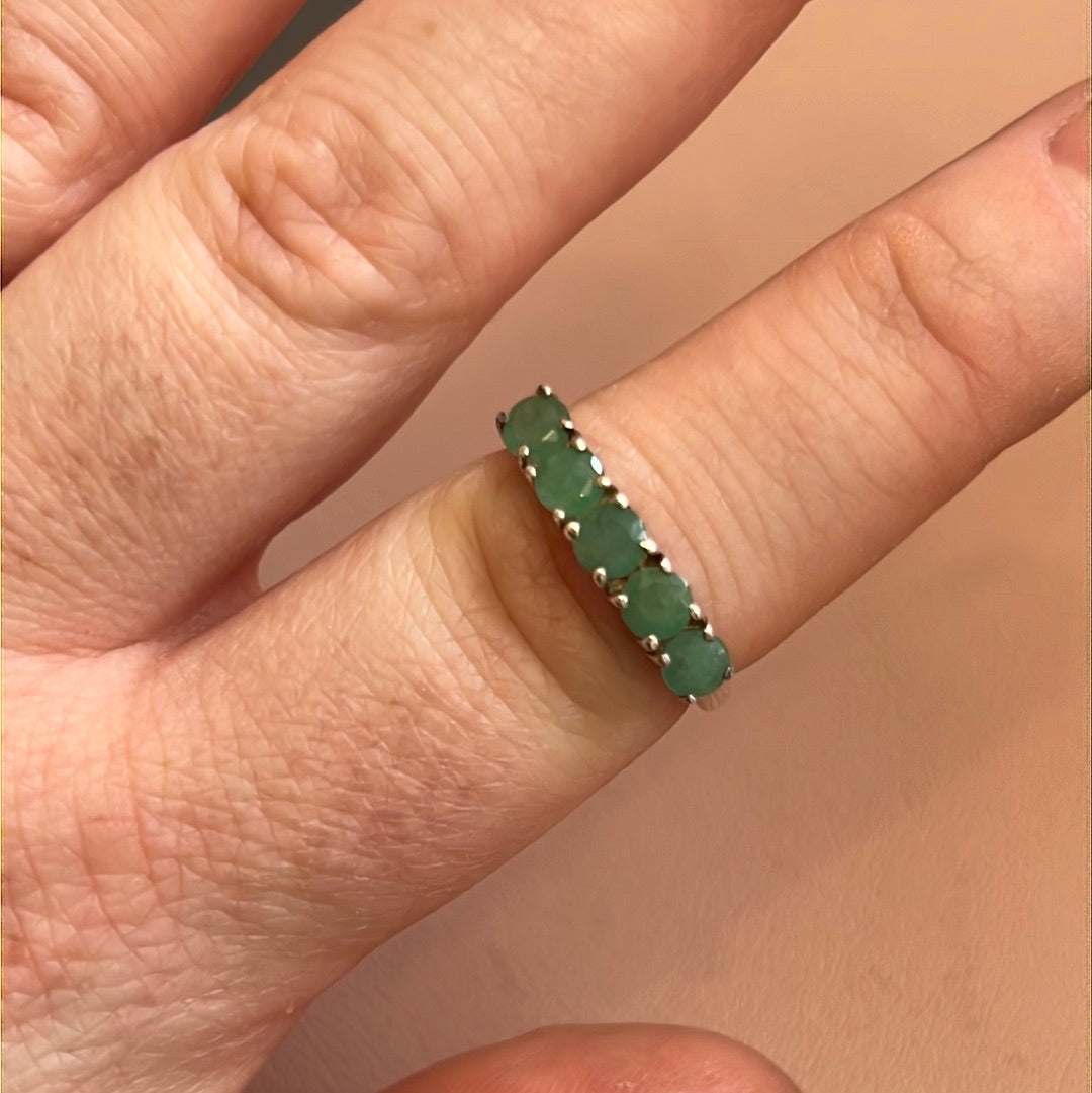 Sterling Silver Ring Beautiful Jade Green Square Stones 56
