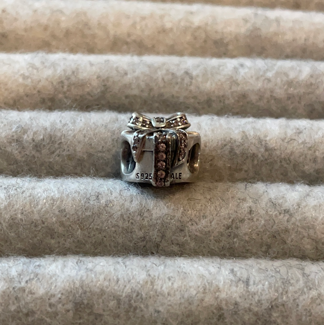 Genuine Pandora Heart Shaped Present Pave Bow Charm