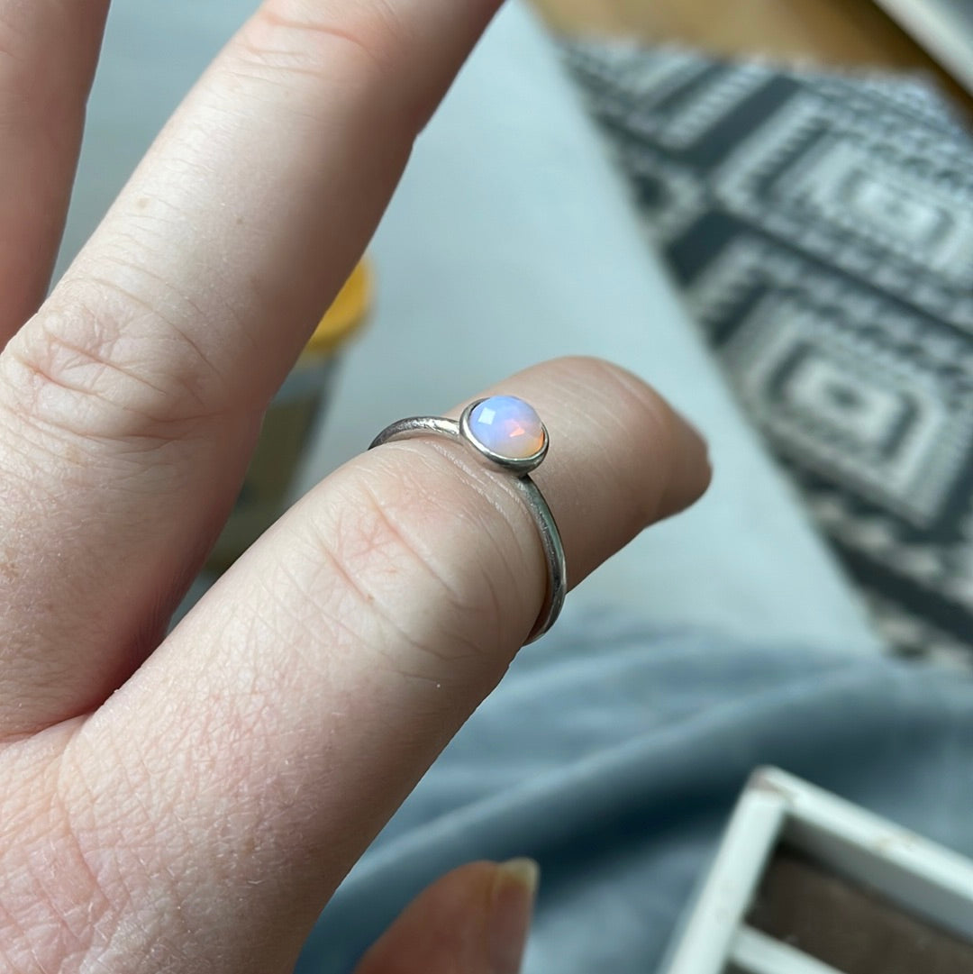 Genuine Pandora Opal Ring Birthstone in Size ....