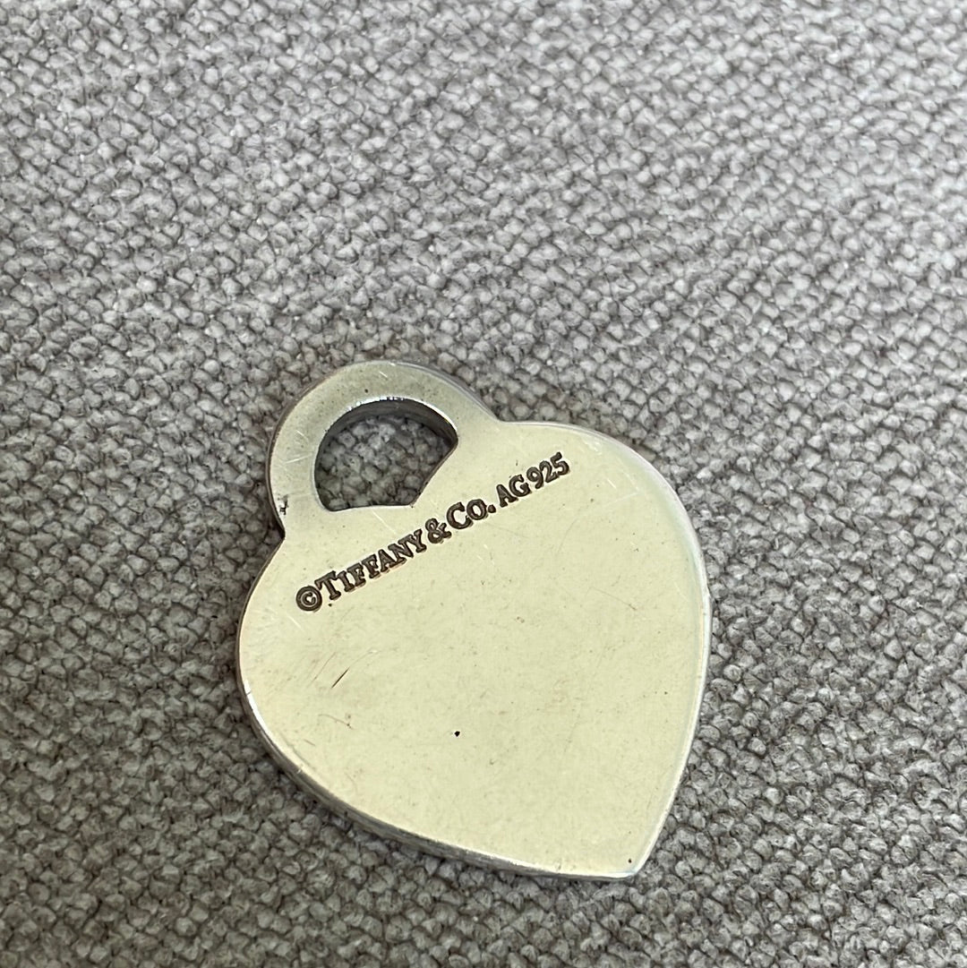 Genuine Tiffany & CO Sterling Silver Return To Tiffany Large Pendant Heart Charm
