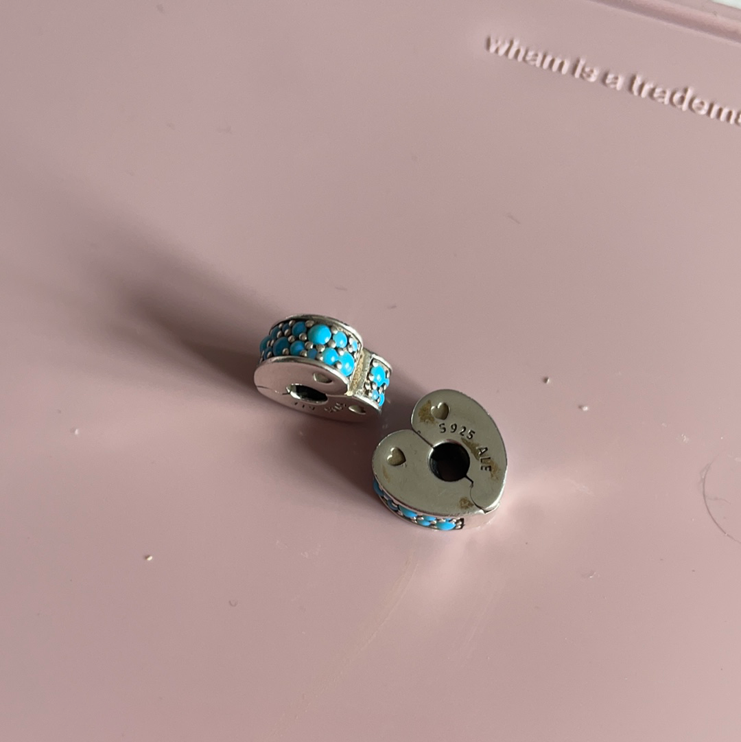 Genuine Pandora Arc of Love Clips Turquoise Stone Heart Shaped Silicone
