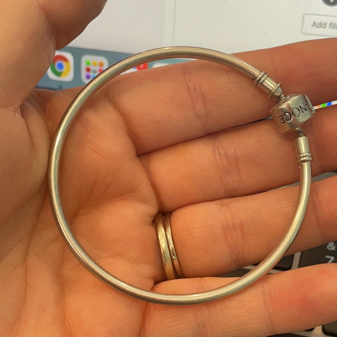 Genuine Gnoce Charm Basic Bangle Size 18cm