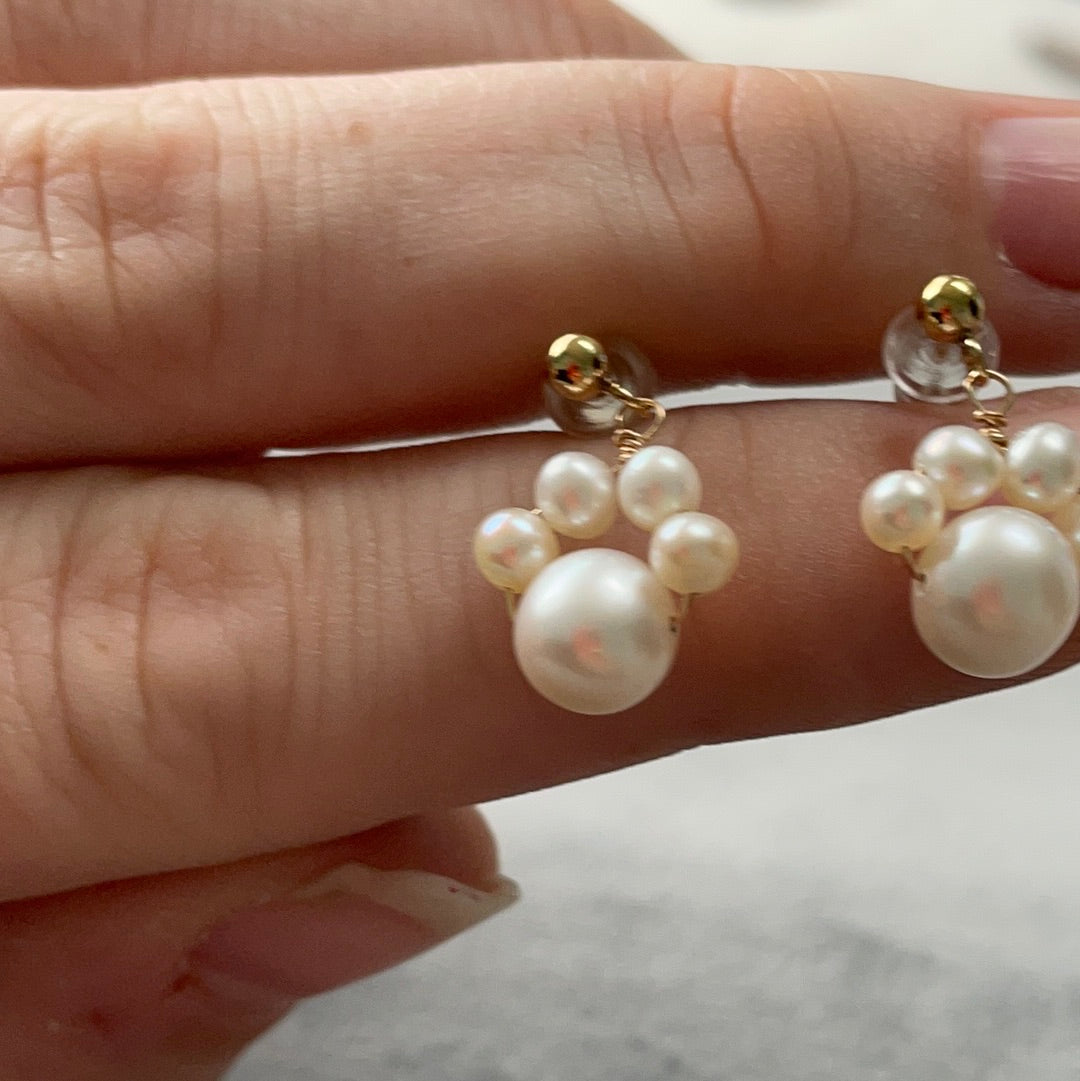 Brand New Gold Plated Paw Print Pearl Dangle Earrings Beautiful!