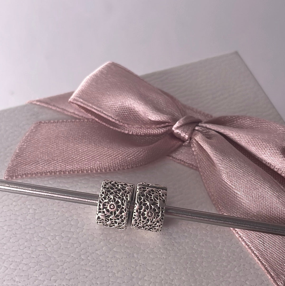 Genuine Pandora Flower Lace Floral Clips x2