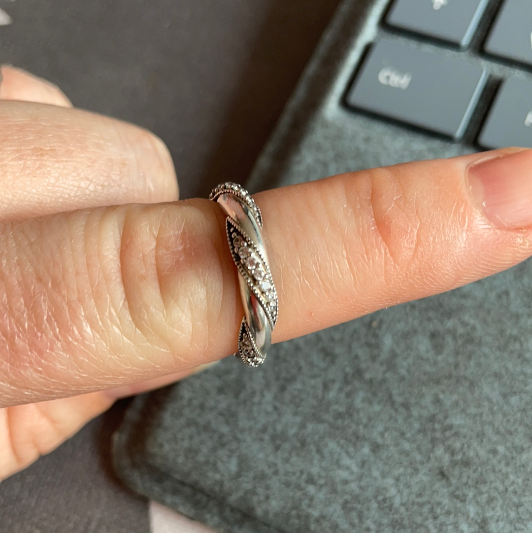 Genuine Pandora Twist Wave Pave Clear Stone Ring Size 54