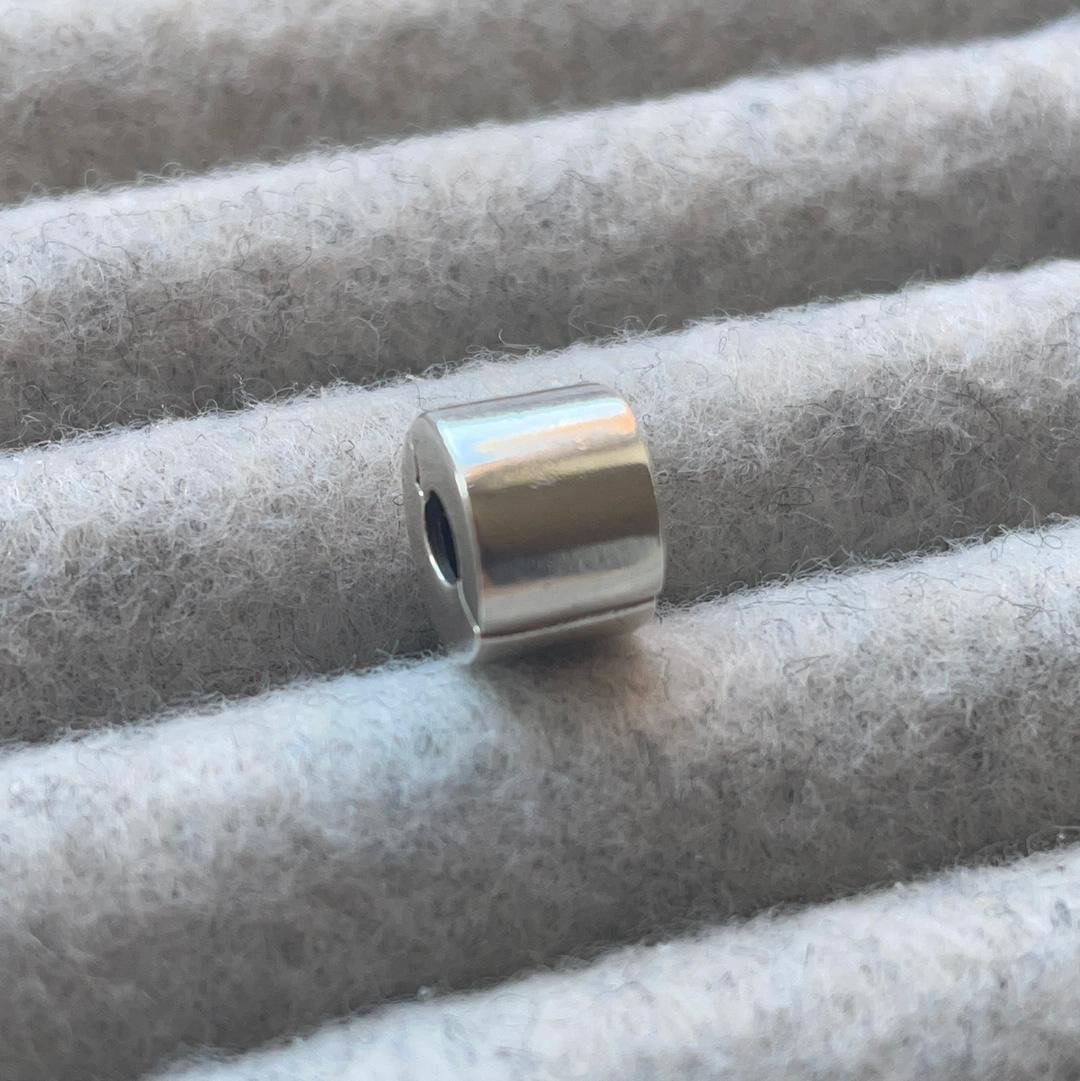 Genuine Pandora Plain Silver Small Clip/clips Sold