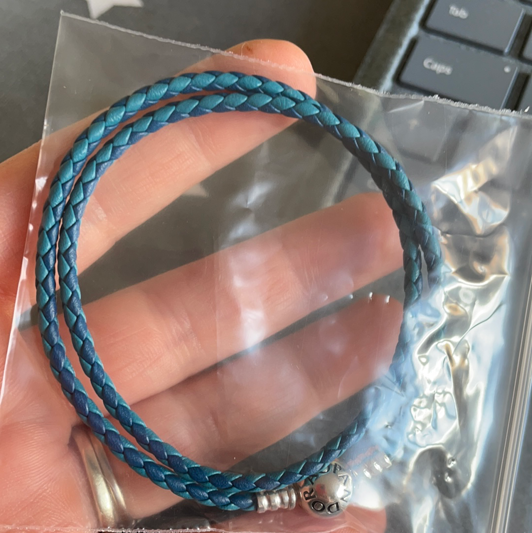 Genuine Pandora Double Wrap Leather New Style Clasp Blue and Light Blue Weave Medium