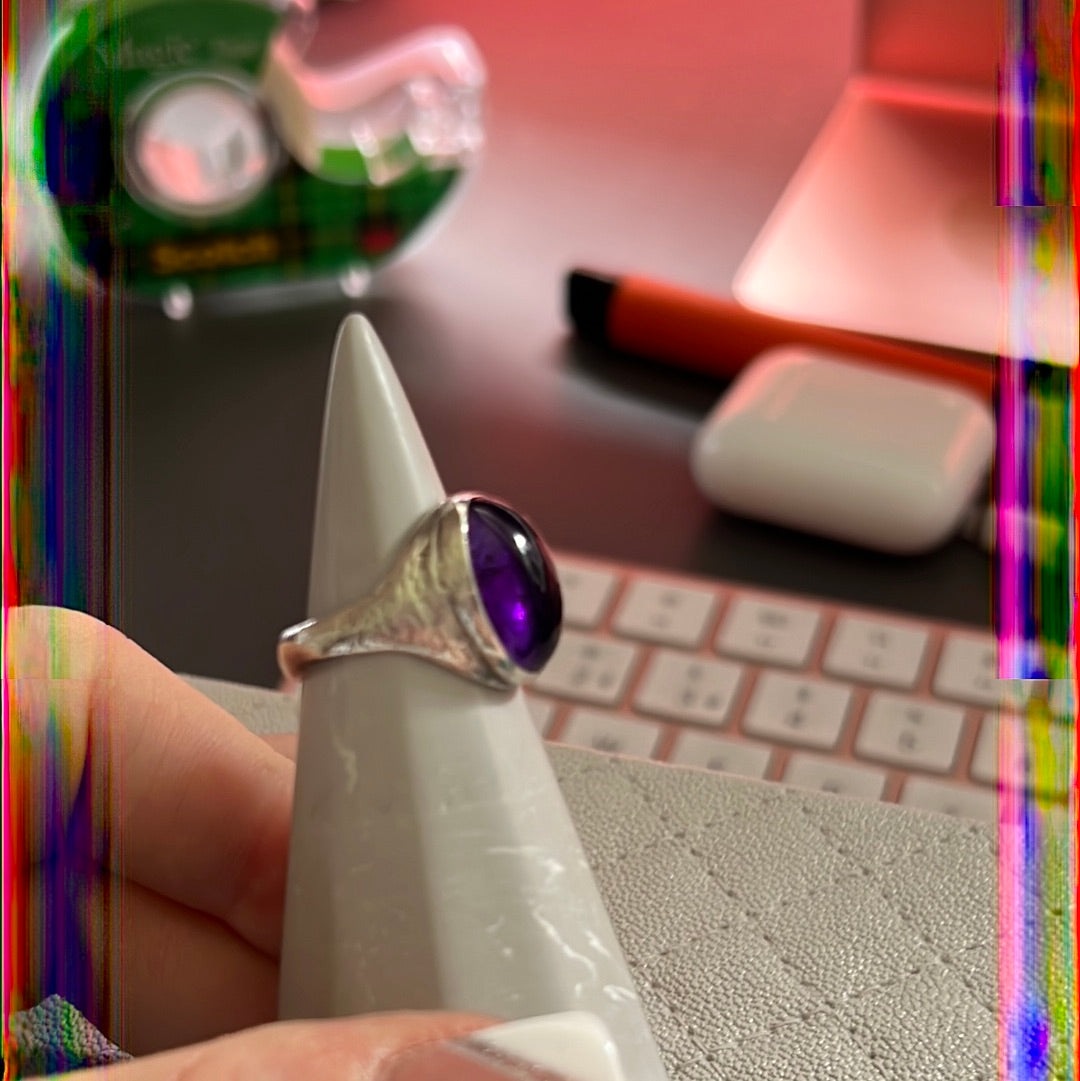 Unbranded Sterling Silver Cabochon Oval Purple Amethyst Glass Ring Size 54 Statement