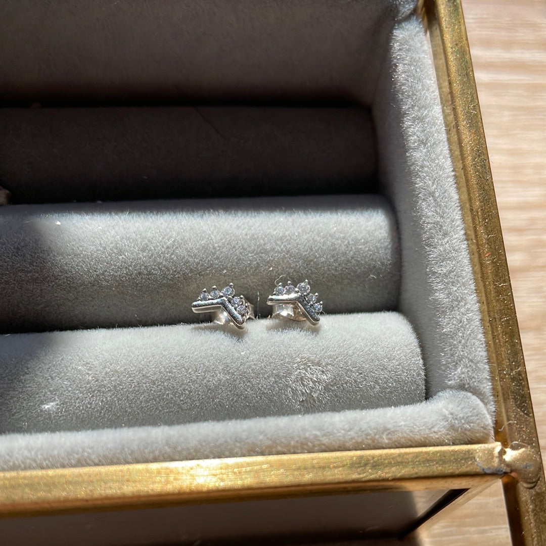 Unbranded Sterling Silver Pave Cz Arrow Half Triangle Stud Earrings