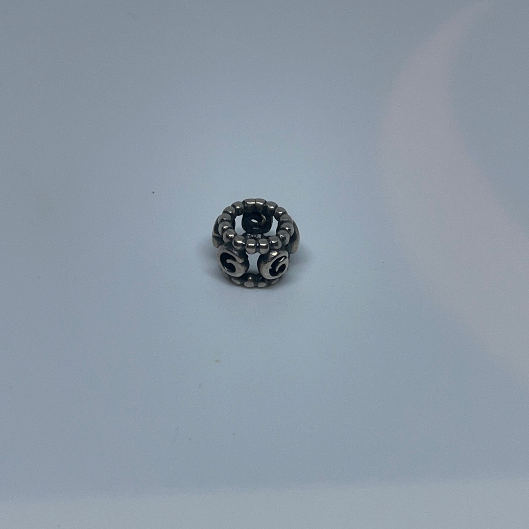Genuine Pandora Ring of Roses Flower Rose Spacer Charm Retired x1