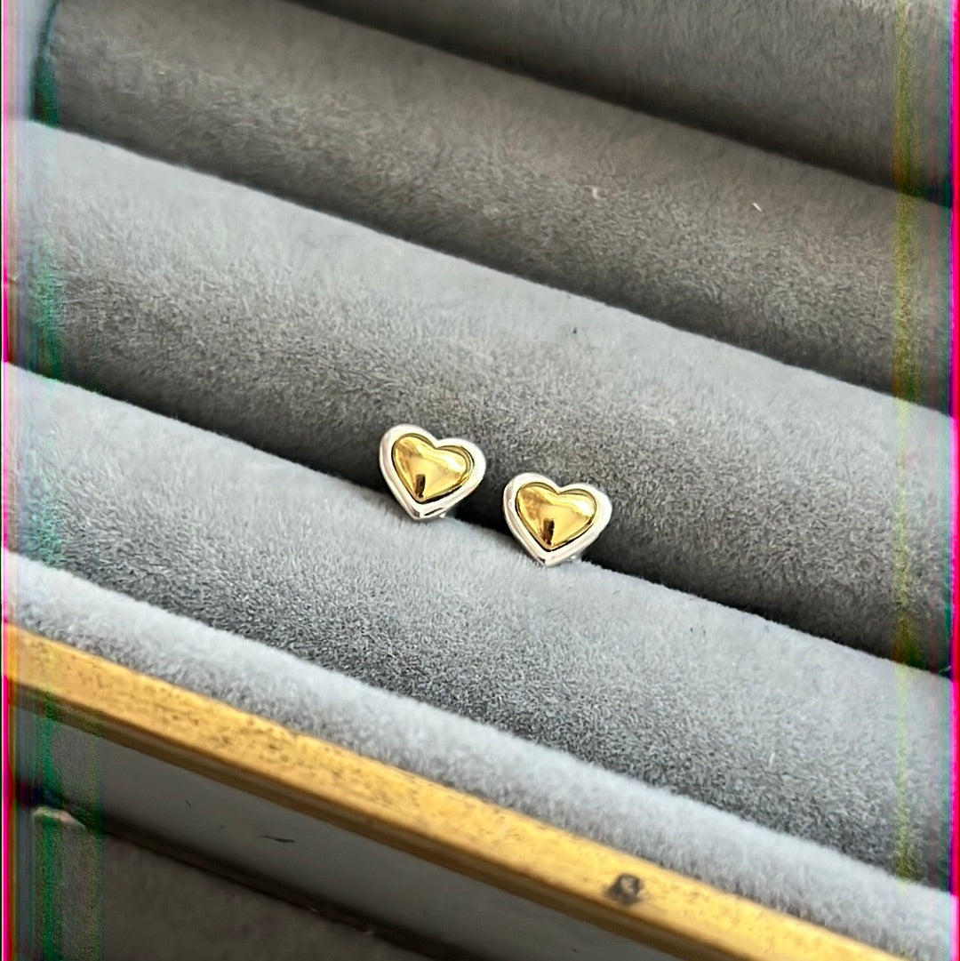 Unbranded Heart Earrings Studs