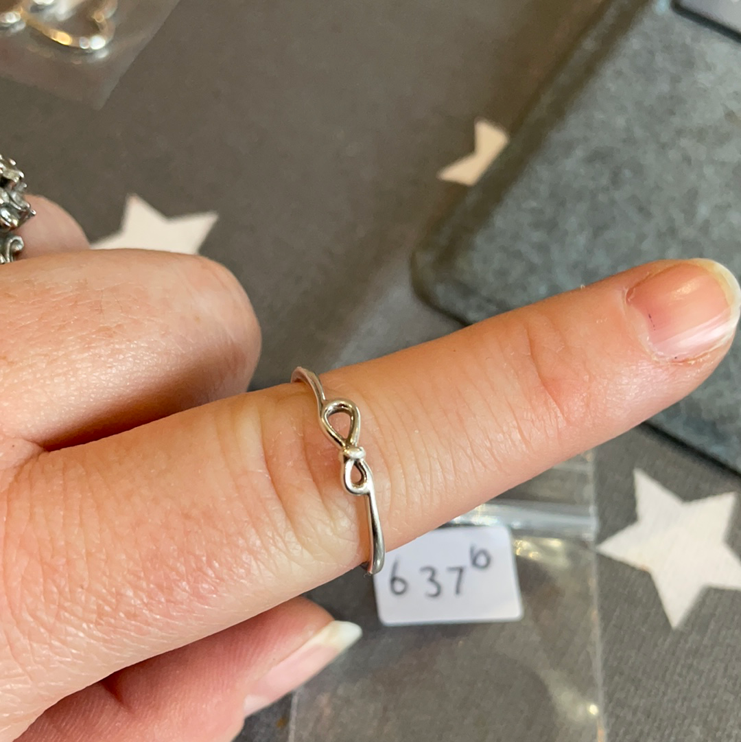 Genuine Pandora Open Dainty Infinity Bow Ring Pandora Gift Size 58/60