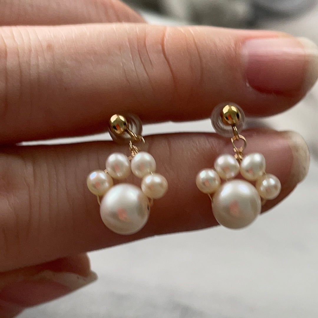 Brand New Gold Plated Paw Print Pearl Dangle Earrings Beautiful!