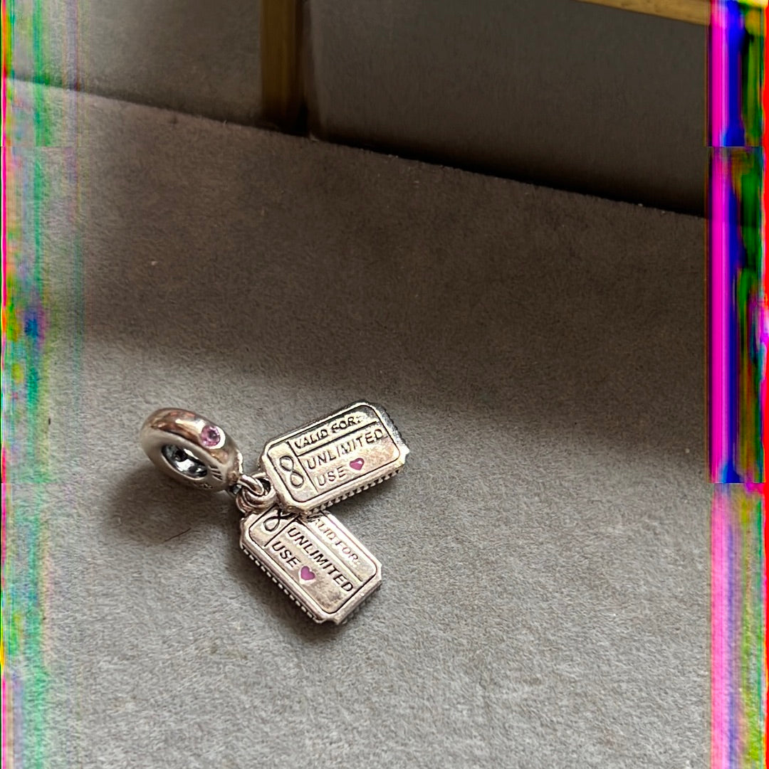 Genuine Pandora Brand New Coupon Free Hugs Free Kiss Dangle Charm