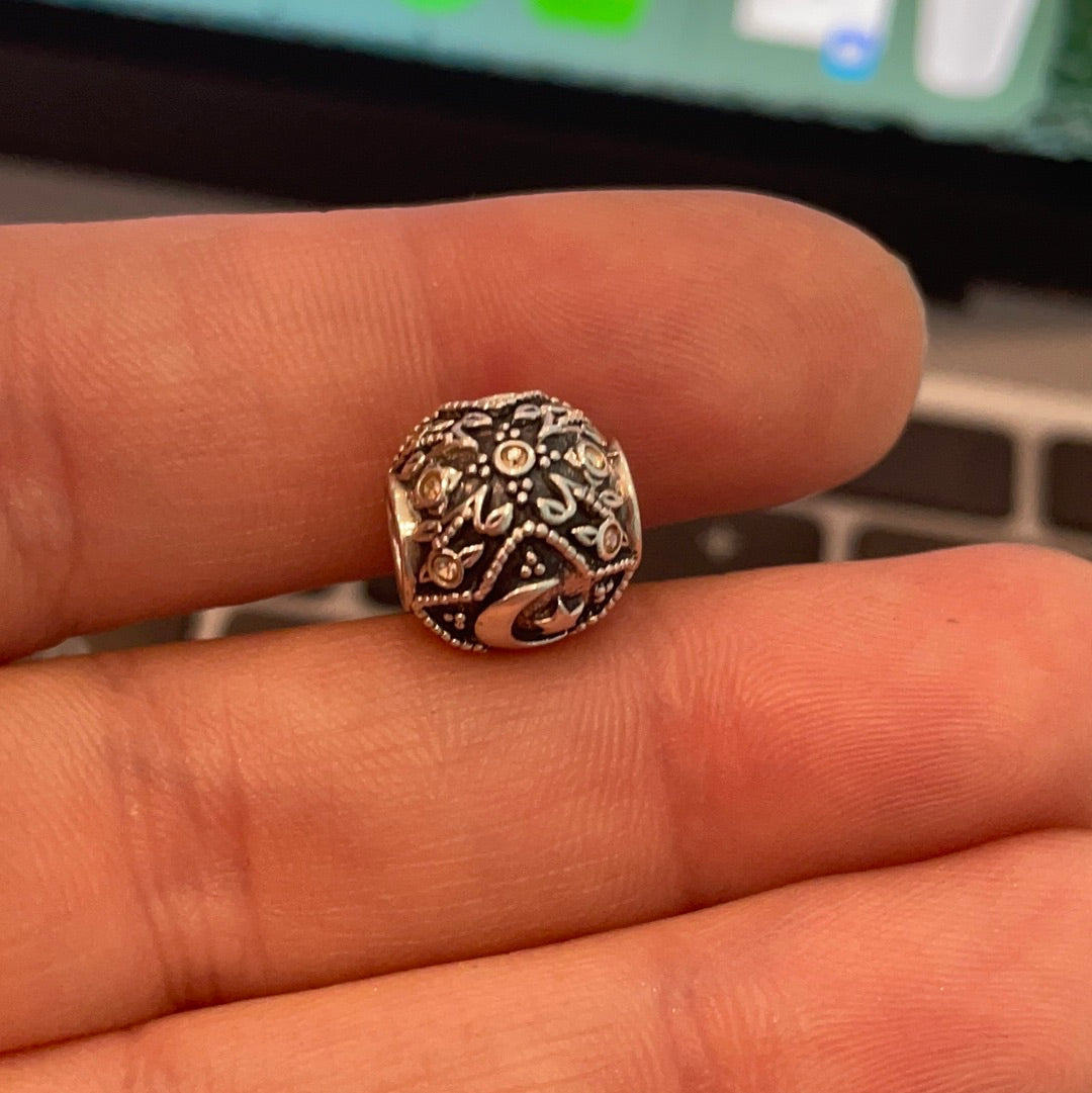 Genuine Chamilia Spiritual Totem Moon and Star Charm