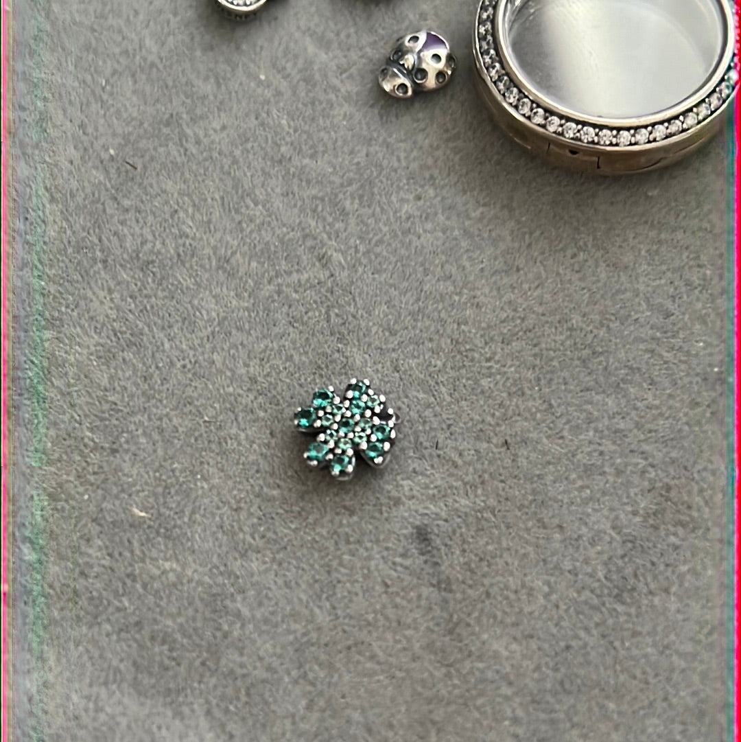 Genuine Pandora Green Shamrock Lucky Four Leafed Clover Petite