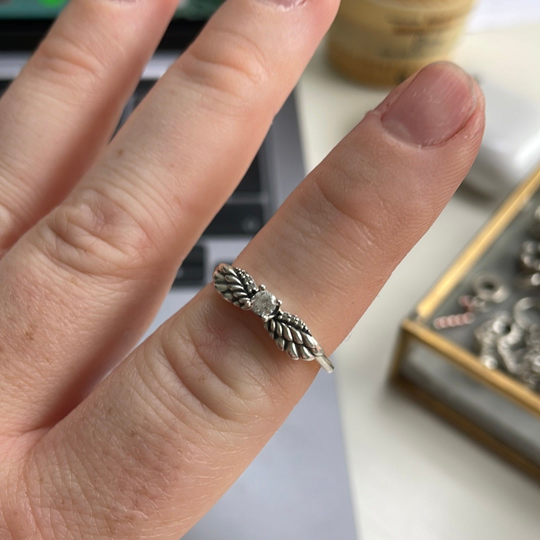 Genuine Pandora Angel Wing Pave Feather Ring With Stone Size 52