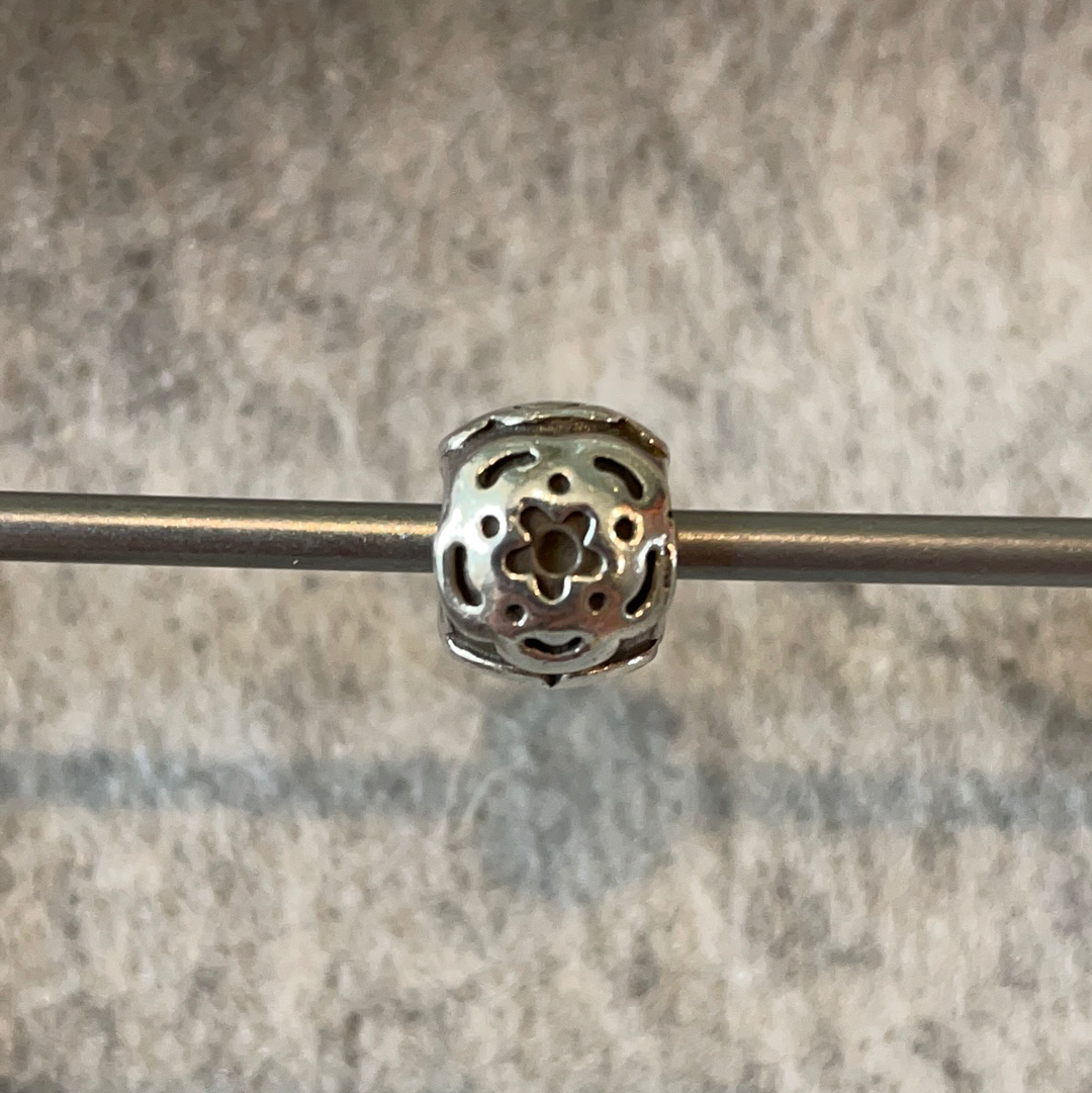 Genuine Pandora Flower Charm Plain SIlver