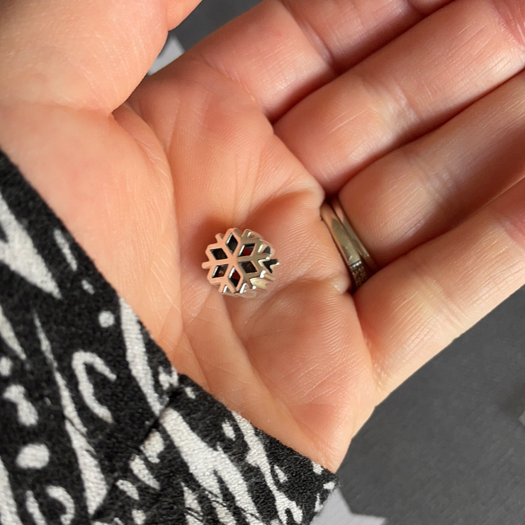 Genuine Pandora Plain Snowflake Winter Charm