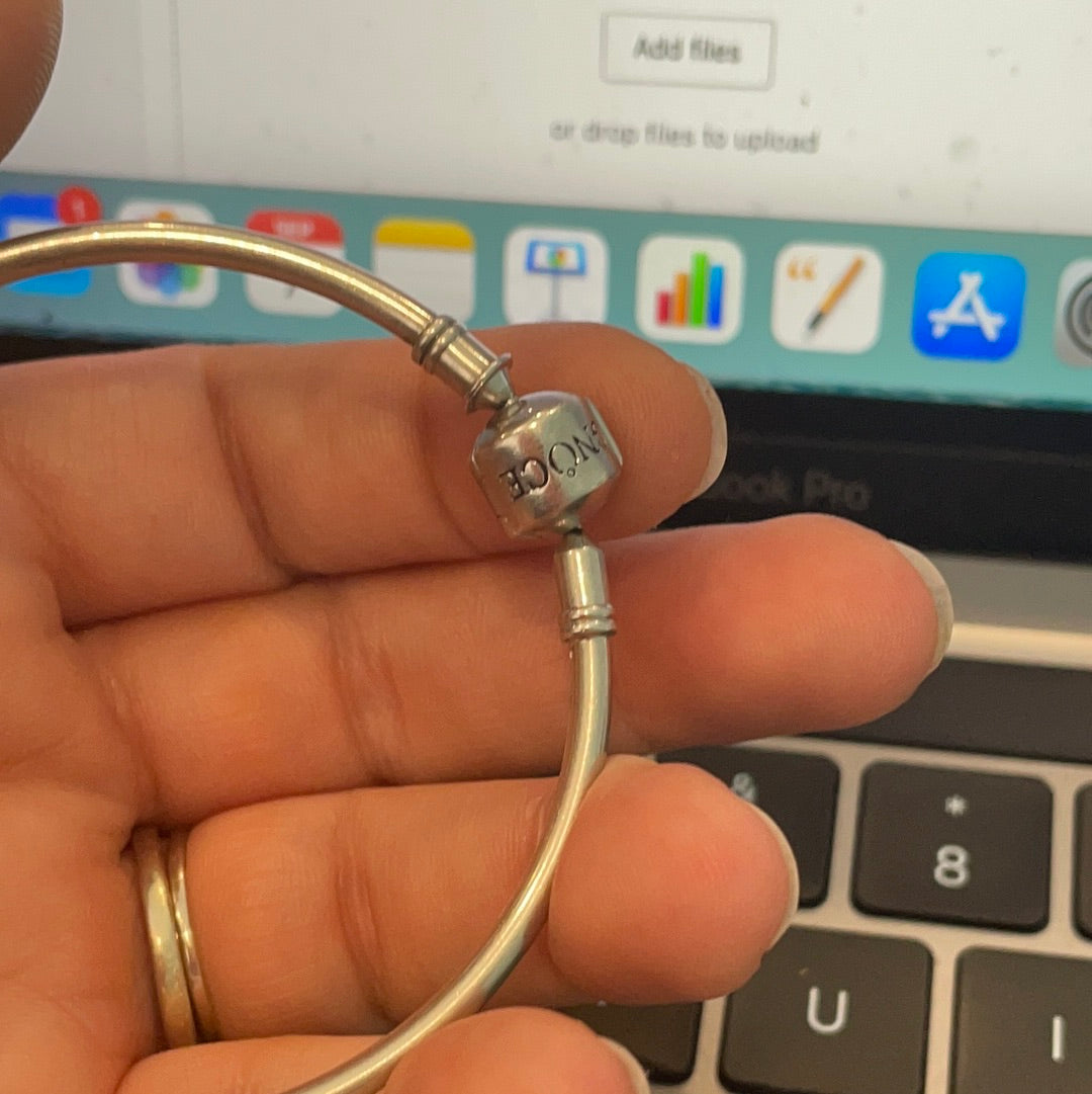 Genuine Gnoce Charm Basic Bangle Size 18cm