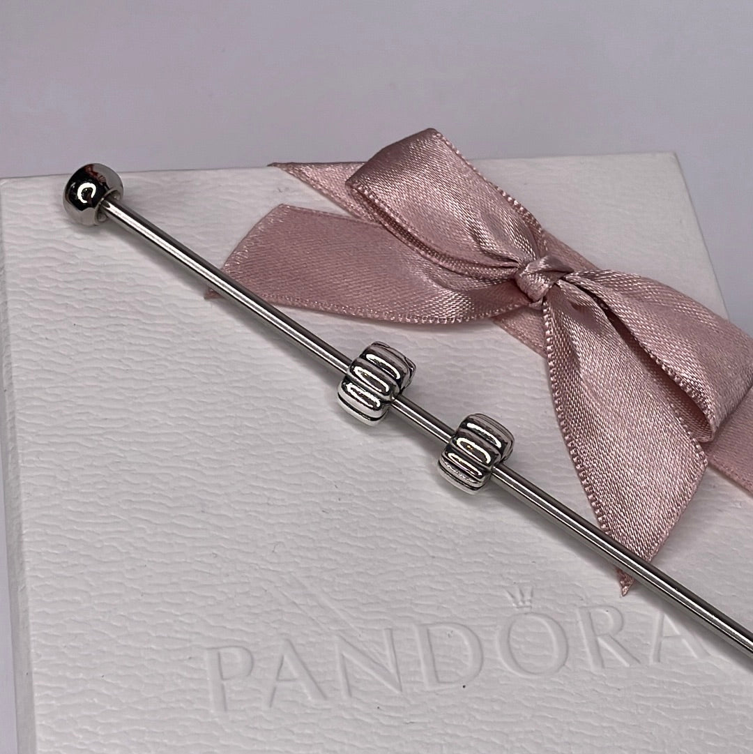 Genuine Pandora Line Ribbed Clip