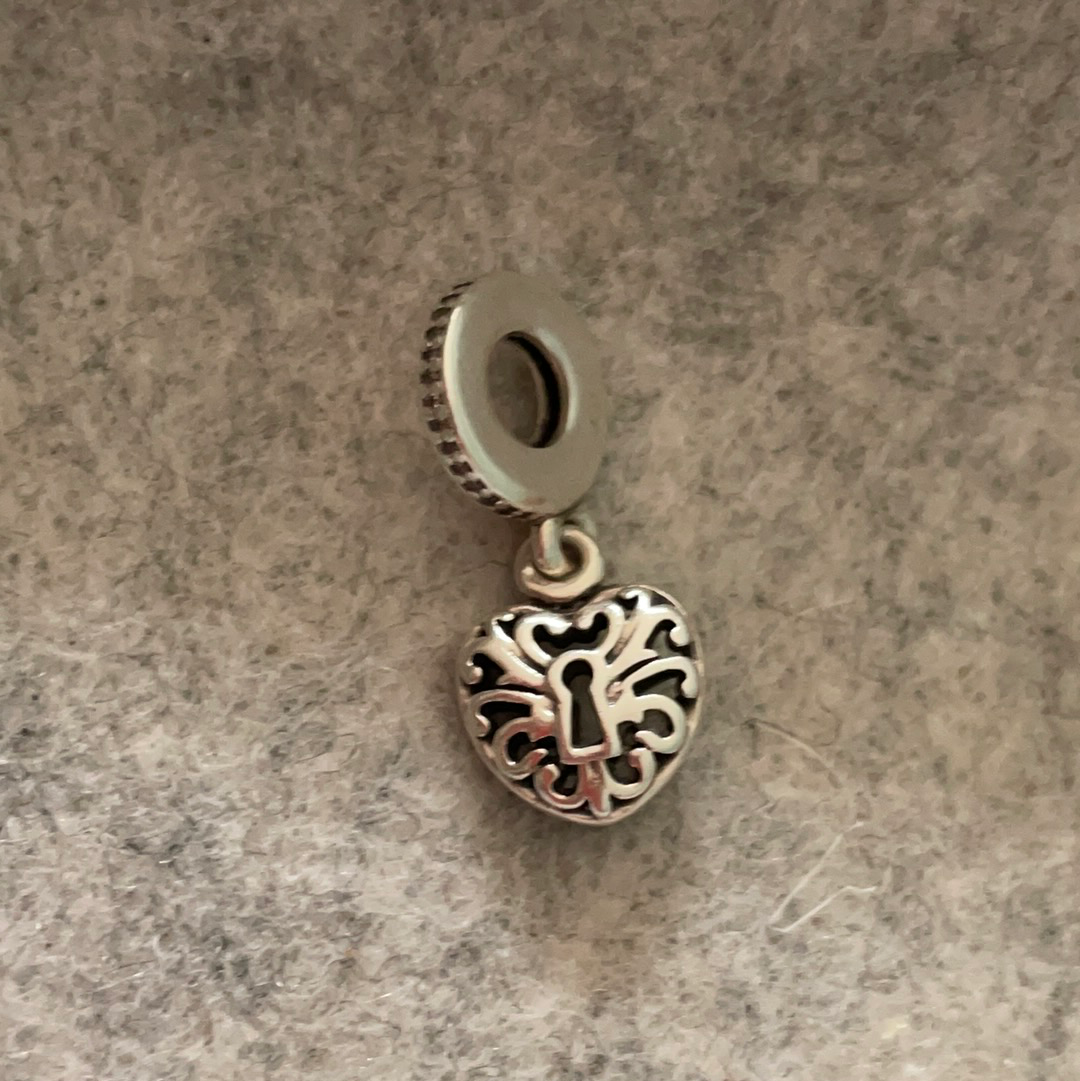 Genuine Pandora Vintage Lace Lock Openwork Dangle